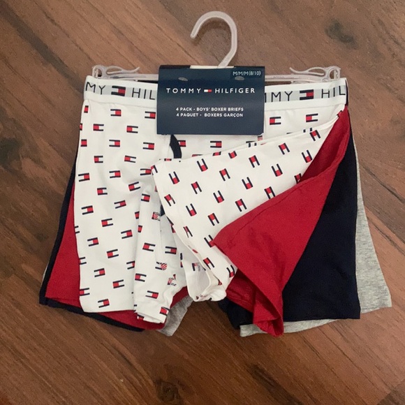 4 PACK NEW BOY’S TOMMY HILFIGER BOXER BRIEFS SZ 8-10 - Picture 1 of 6